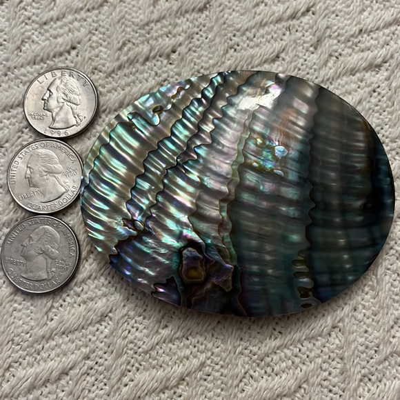 Two piece hair clip, and brooch bundle - Picture 6 of 6